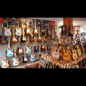 Gooise-Gitaren.nl image 3