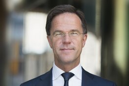 Rutte: &#39;Geen zorgeloze zomer zolang het virus er is&#39;