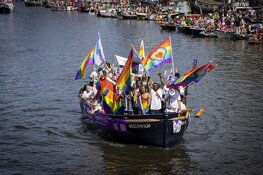 Canal Parade Pride Amsterdam in volle gang (fotoalbum)