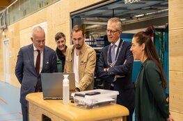 Commissaris Gerritsen bezoekt Zeewolde