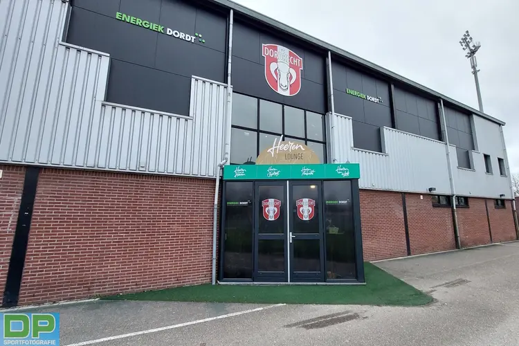 Almere City FC pakt bij FC Dordrecht eindelijk weer eens de volle buit