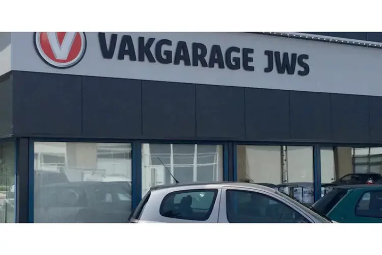 De markt voor tweedehands auto's in Zeewolde