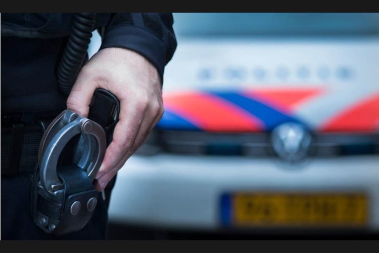 Politie zoekt getuigen van verlaten plaats ongeval